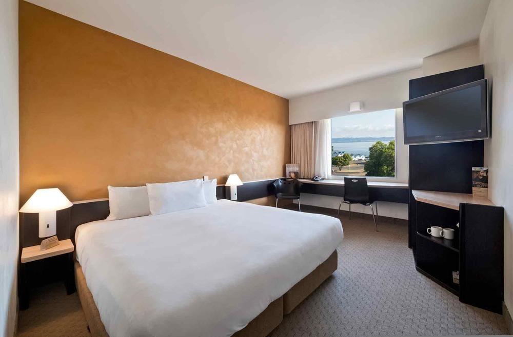 Ibis Rotorua Hotel Bagian luar foto