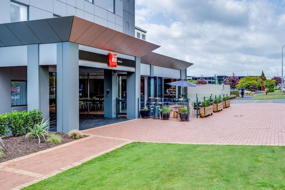 Ibis Rotorua Hotel Bagian luar foto
