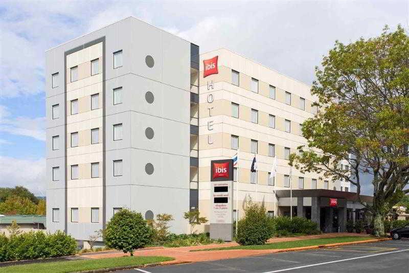 Ibis Rotorua Hotel Bagian luar foto
