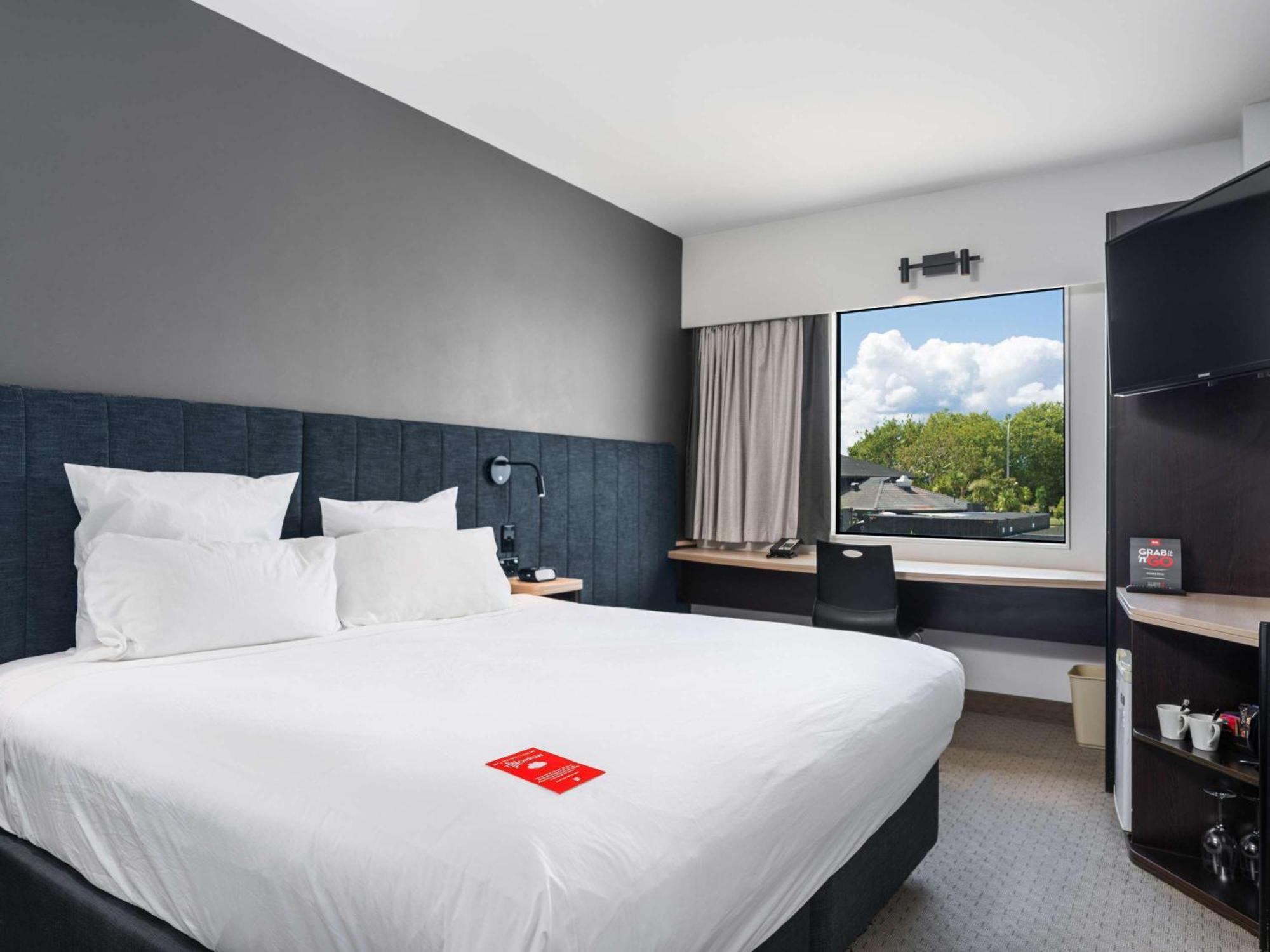 Ibis Rotorua Hotel Bagian luar foto