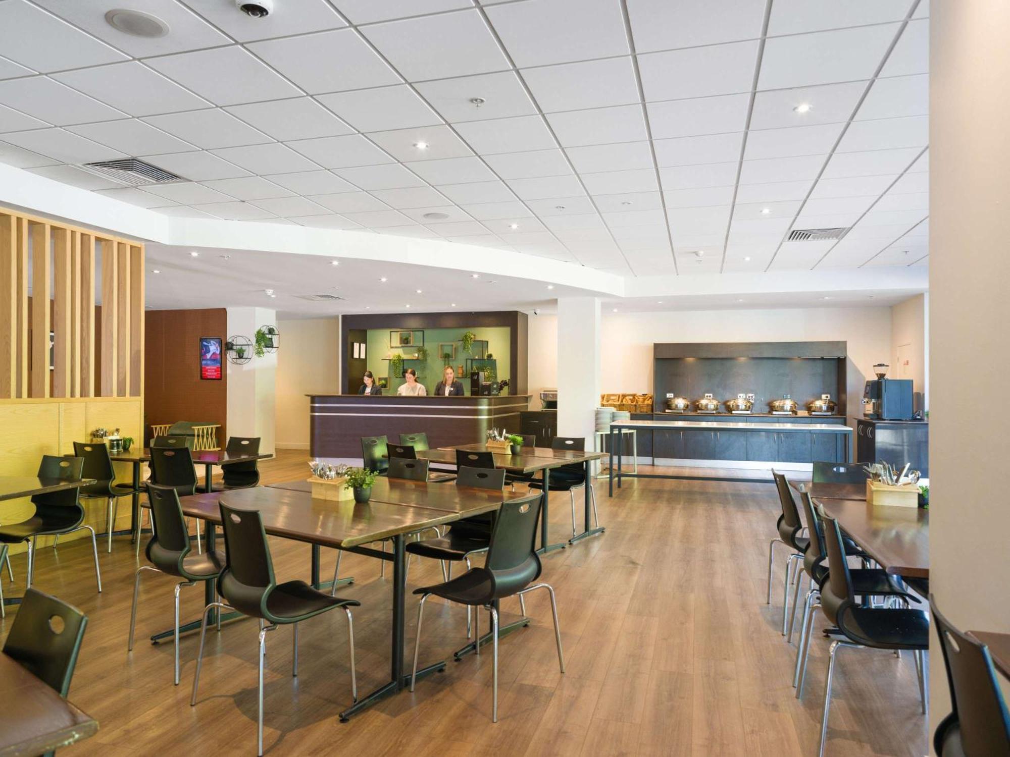 Ibis Rotorua Hotel Bagian luar foto
